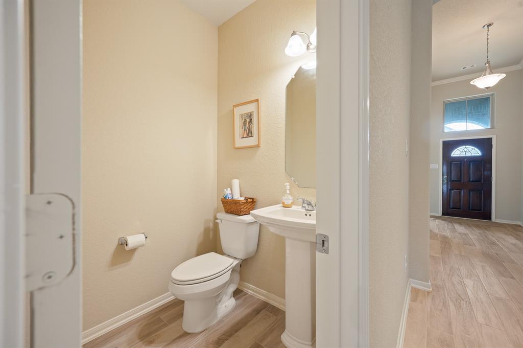 18418 Gardens End Lane, Houston, Texas image 13