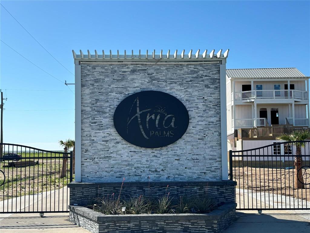 663 Arlo Terrace, Gilchrist, Texas image 14
