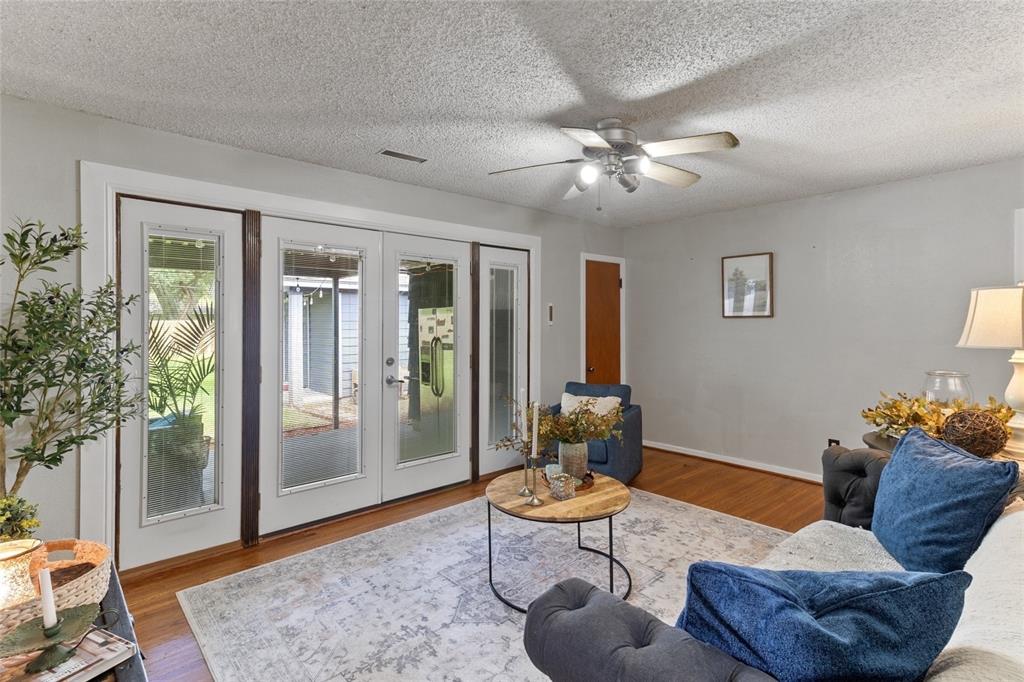 315 Cypress Street, Lake Jackson, Texas image 5