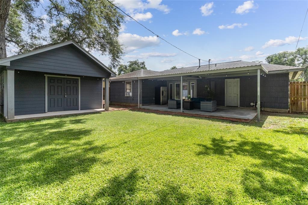 315 Cypress Street, Lake Jackson, Texas image 23