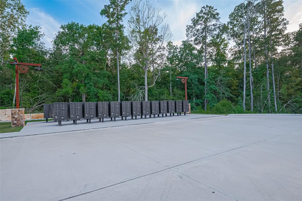 15743 Wooded Trail Way, Willis, Texas image 12