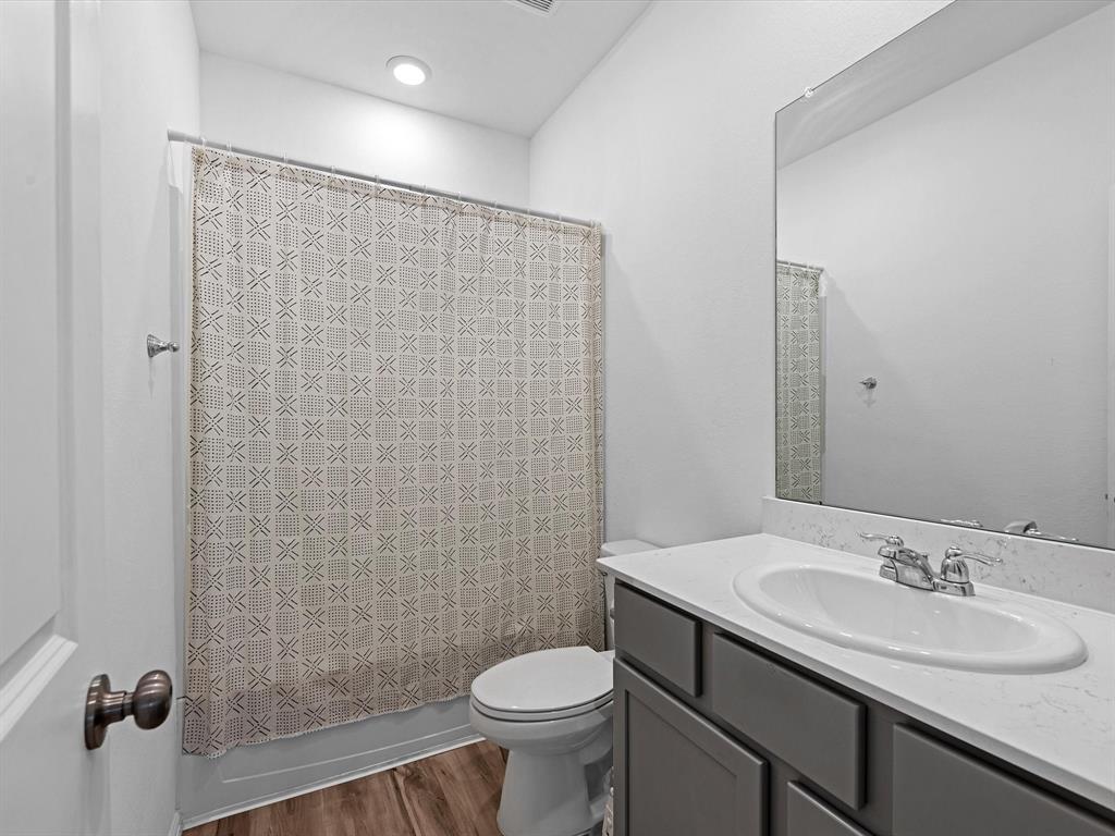 3803 Falling Moon Lane, Rosenberg, Texas image 13