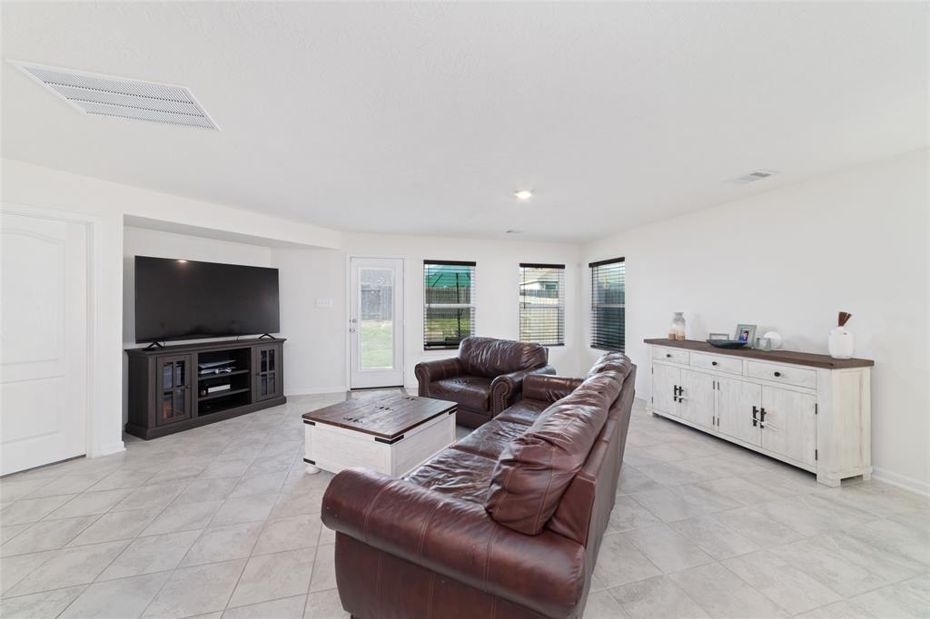 41534 Stampede Stream Drive, Magnolia, Texas image 13
