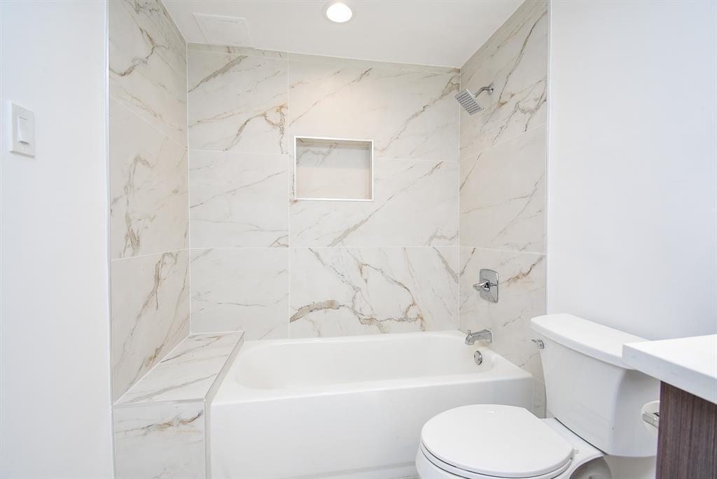 49 Briar Hollow Lane #1106, Houston, Texas image 19