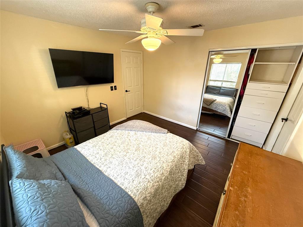 2319 Colleen Drive, Pearland, Texas image 32