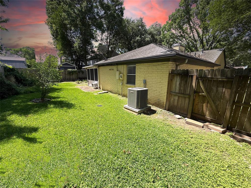 2319 Colleen Drive, Pearland, Texas image 34