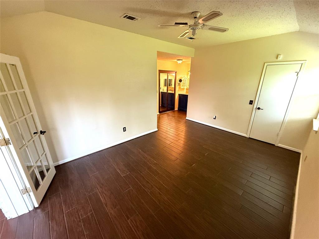 2319 Colleen Drive, Pearland, Texas image 18