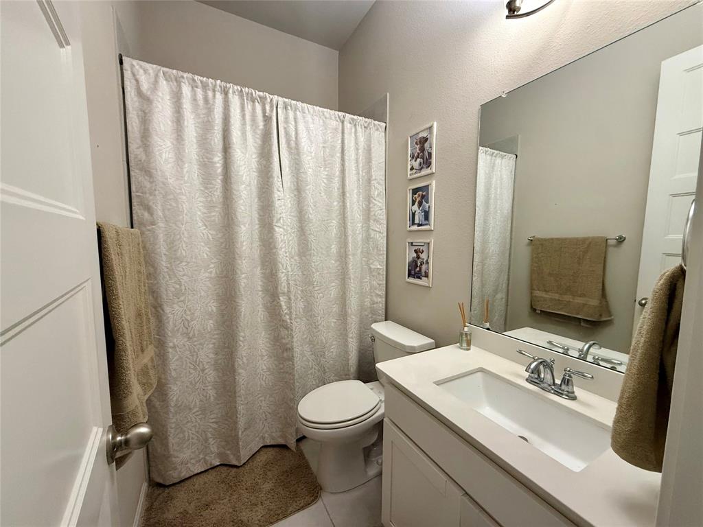 17413 Chestnut Cove Drive, Conroe, Texas image 9