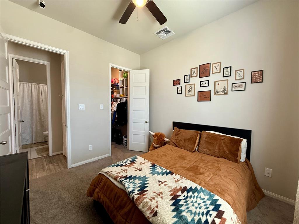 17413 Chestnut Cove Drive, Conroe, Texas image 7