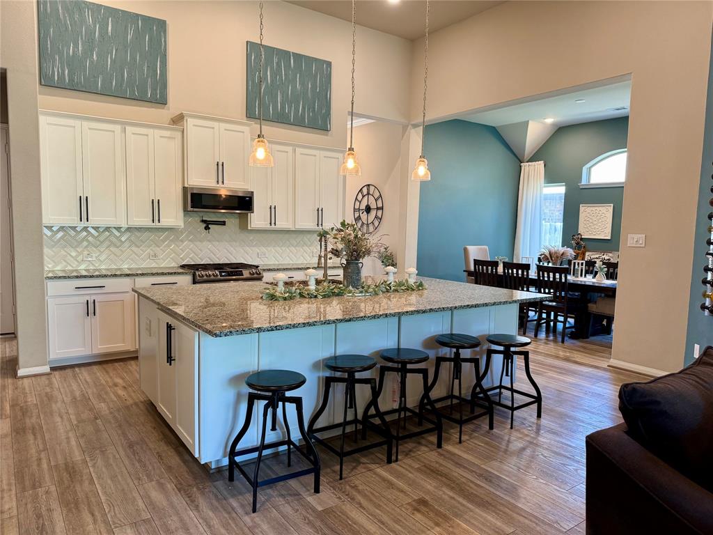 17413 Chestnut Cove Drive, Conroe, Texas image 3