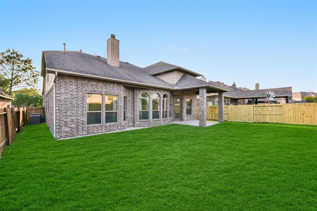 5409 Aroma Knoll Lane, Rosharon, Texas image 24