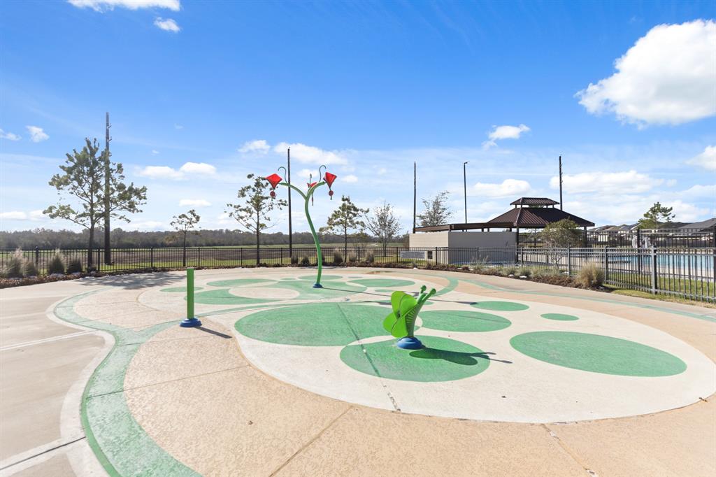 5010 Trembling Aspen Lane, Rosenberg, Texas image 33