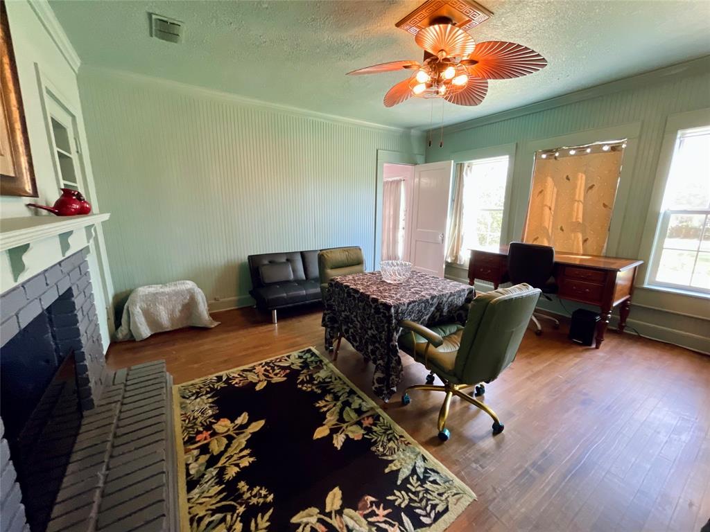 919 E Houston Avenue, Crockett, Texas image 26