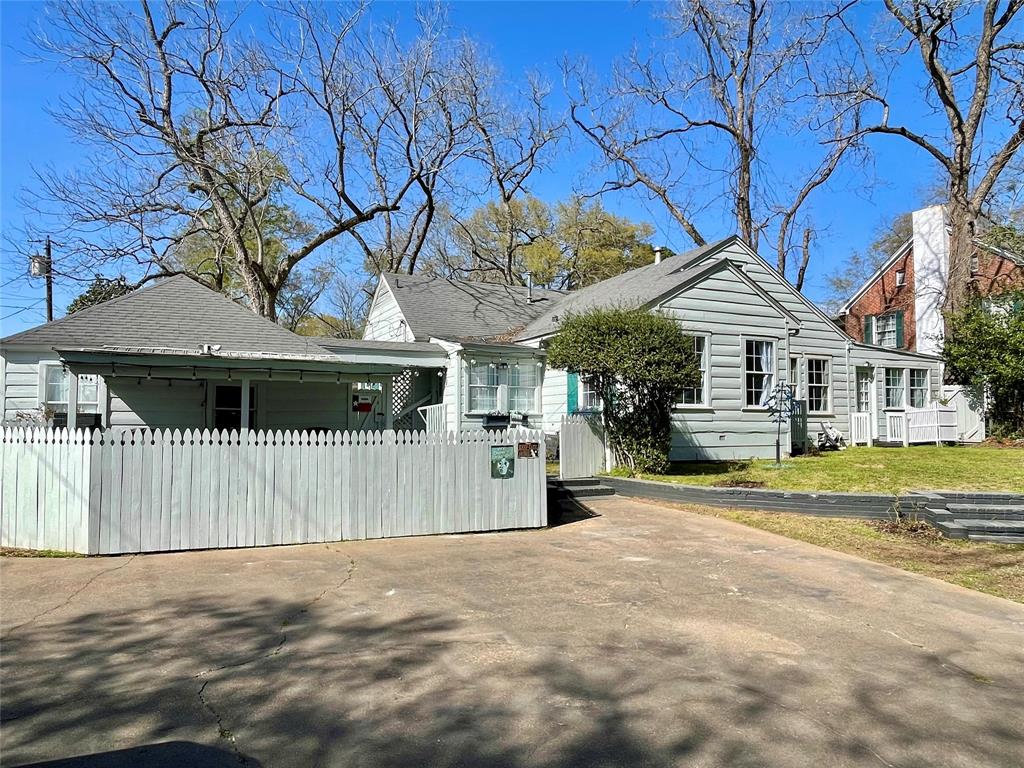 919 E Houston Avenue, Crockett, Texas image 11