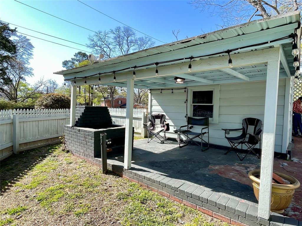 919 E Houston Avenue, Crockett, Texas image 12