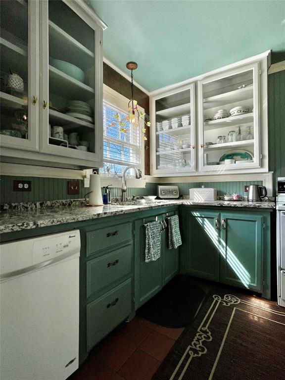 919 E Houston Avenue, Crockett, Texas image 21