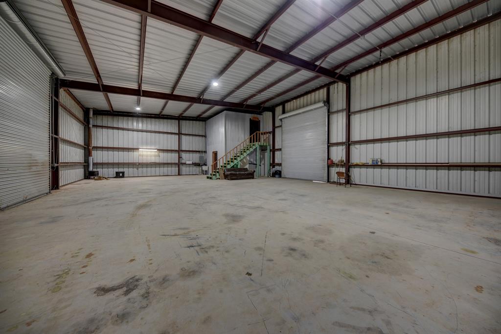 225 Private Road 4007, Hallettsville, Texas image 12