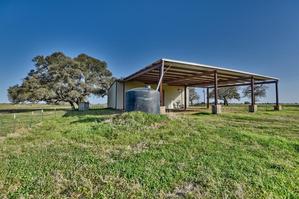 225 Private Road 4007, Hallettsville, Texas image 10