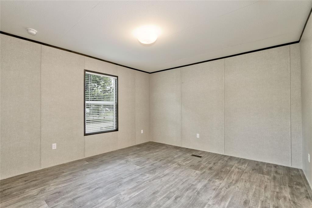 1600 Ross Avenue, Cleveland, Texas image 20