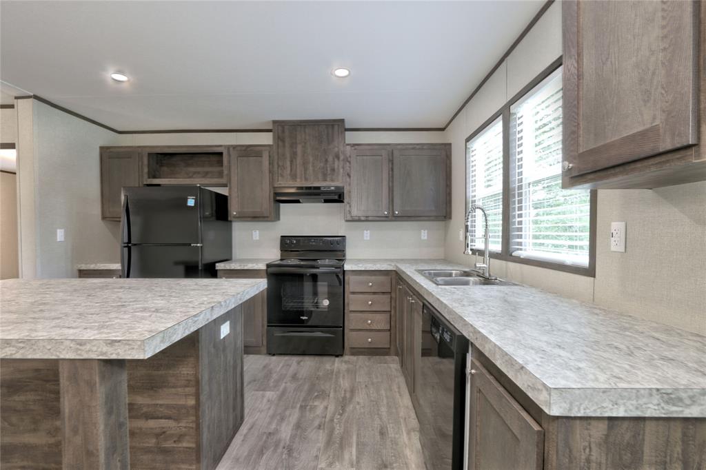 1600 Ross Avenue, Cleveland, Texas image 13