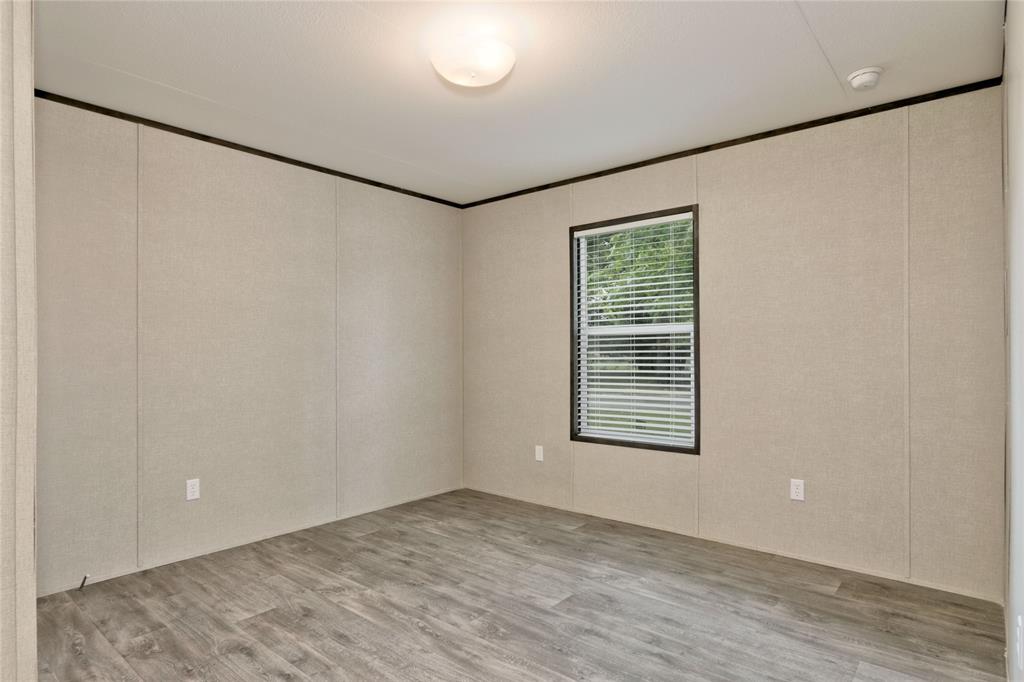 1600 Ross Avenue, Cleveland, Texas image 17