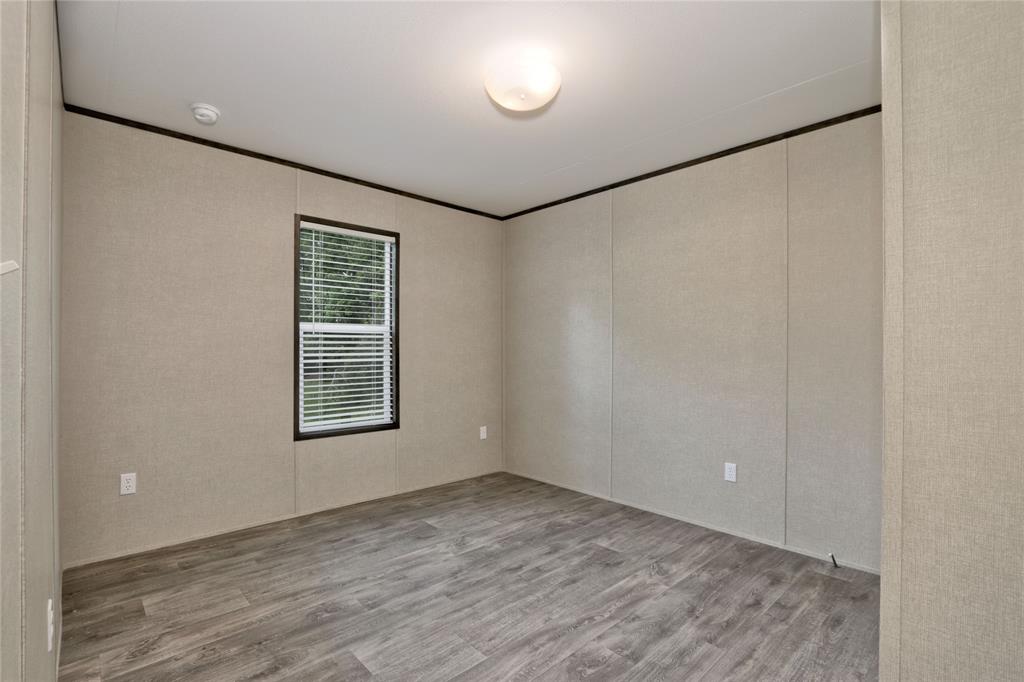 1600 Ross Avenue, Cleveland, Texas image 16