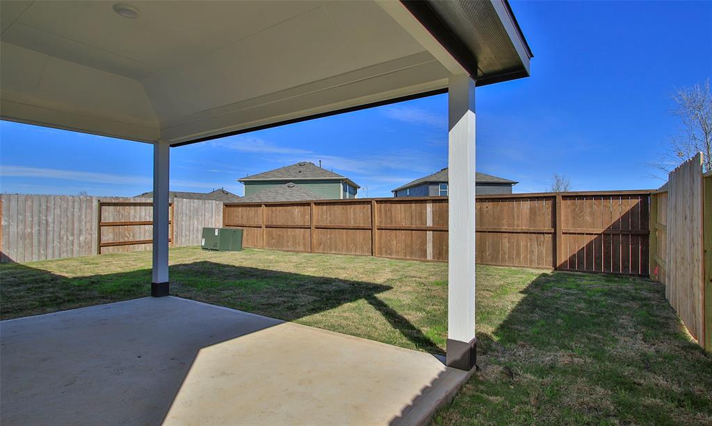 4331 Maple Root Lane, Pinehurst, Texas image 32