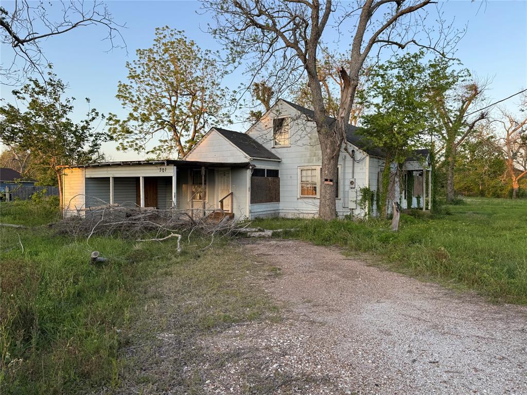 501 Burnett Street, Brazoria, Texas image 13