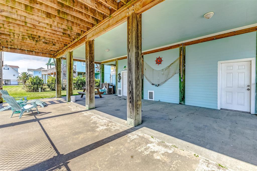 965 Mary Lynn, Crystal Beach, Texas image 7