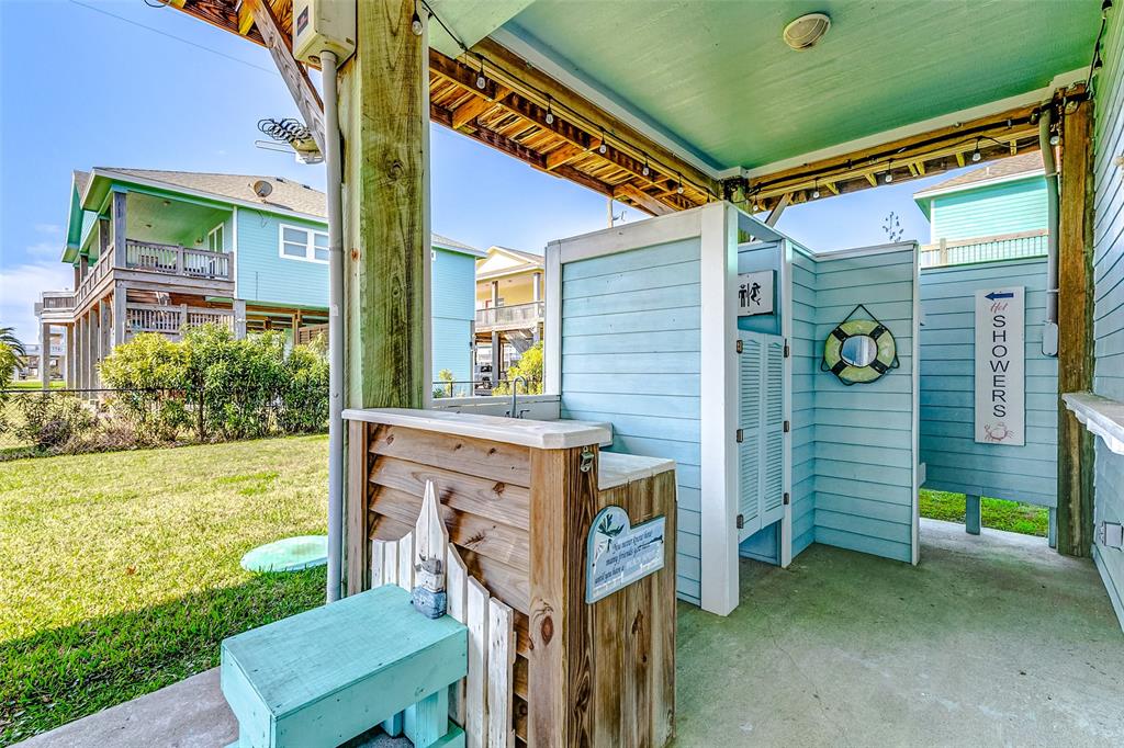 965 Mary Lynn, Crystal Beach, Texas image 9