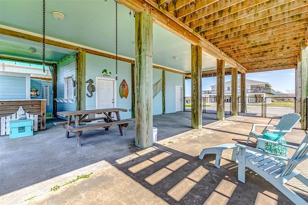 965 Mary Lynn, Crystal Beach, Texas image 14