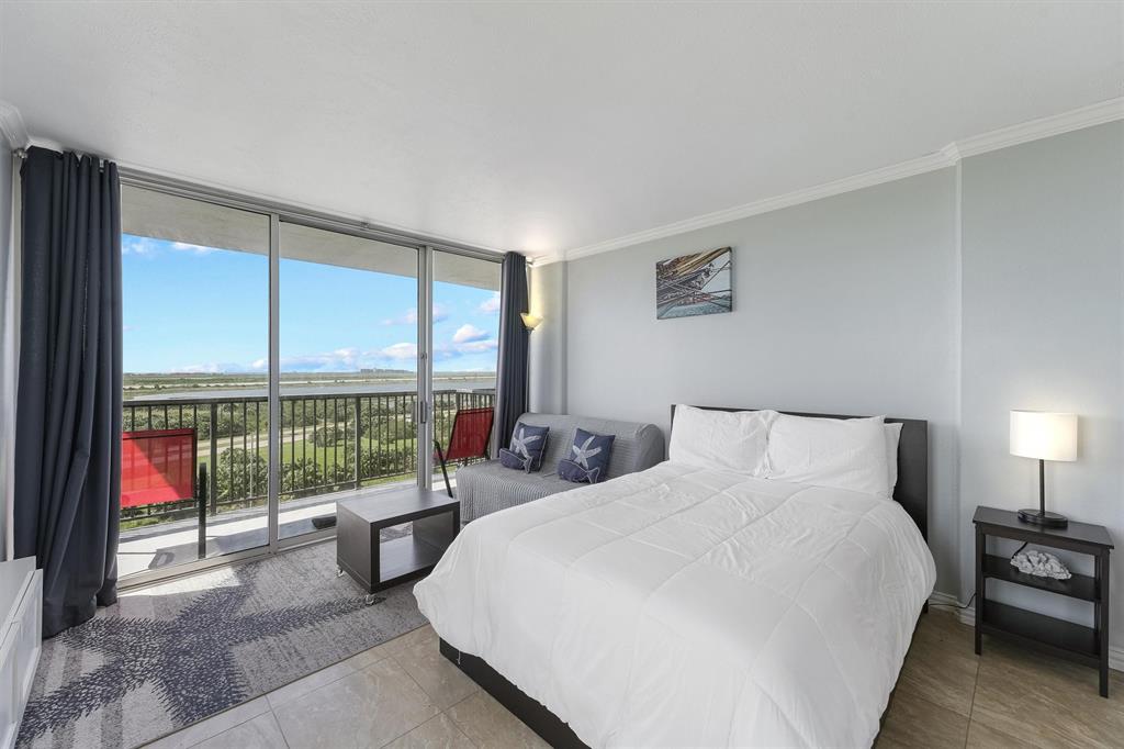 415 E Beach Drive #701-702, Galveston, Texas image 16
