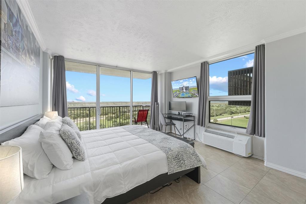 415 E Beach Drive #701-702, Galveston, Texas image 17