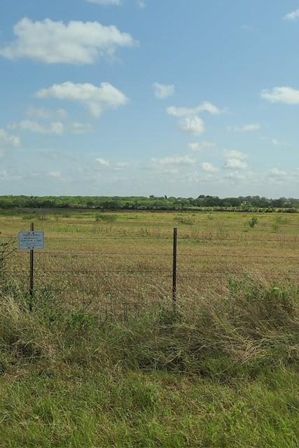 TR 7 Lozano Road, Poteet, Texas image 2