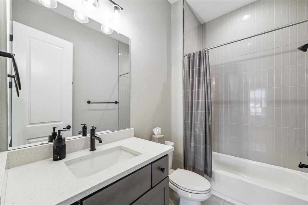 10135 Regatta Shore Drive, Missouri City, Texas image 24