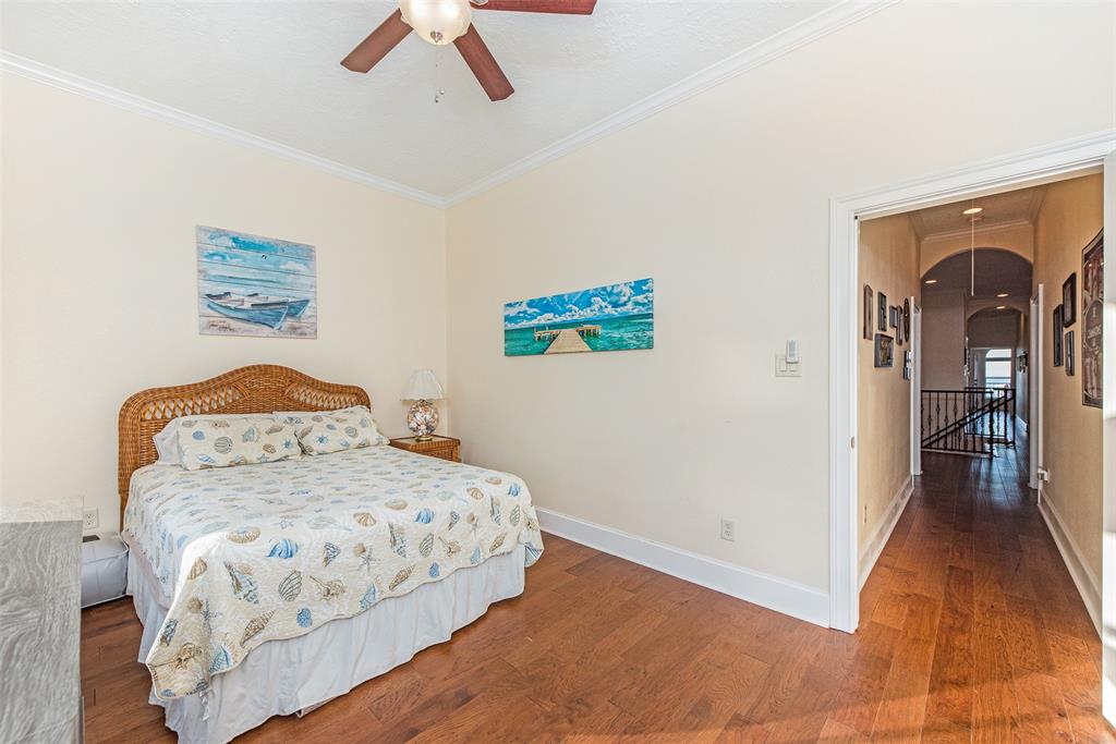 2662 E Bayshore Drive, Dickinson, Texas image 40