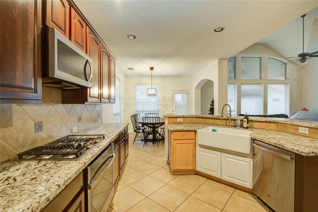 14322 Stonebury Trail Lane, Houston, Texas image 5
