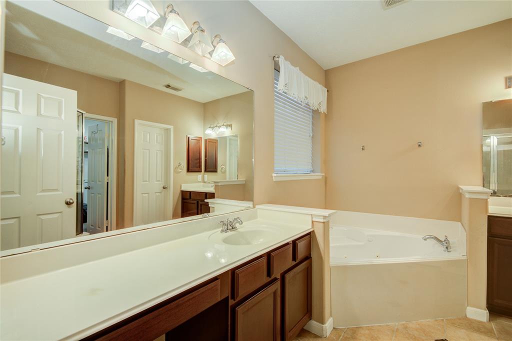 14322 Stonebury Trail Lane, Houston, Texas image 9