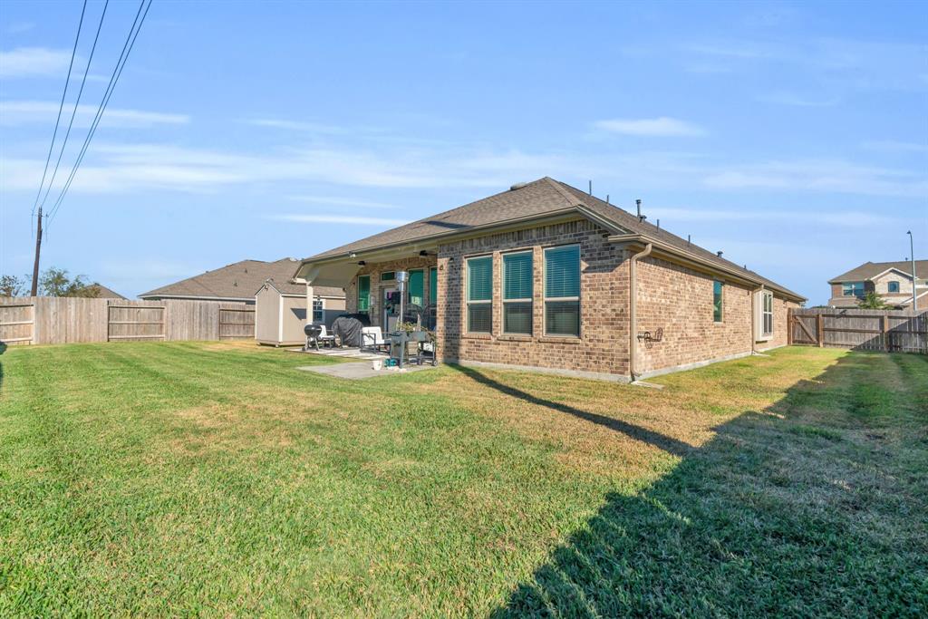 9215 Justin Way, Mont Belvieu, Texas image 39