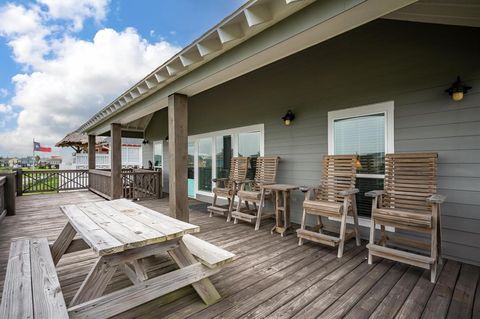 A home in Crystal Beach