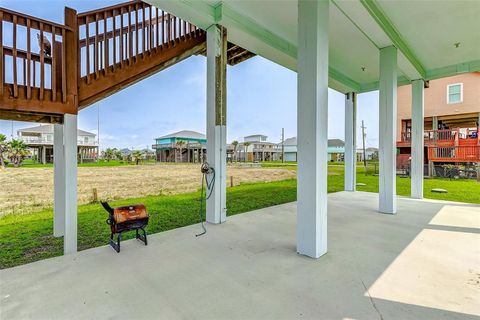 A home in Crystal Beach