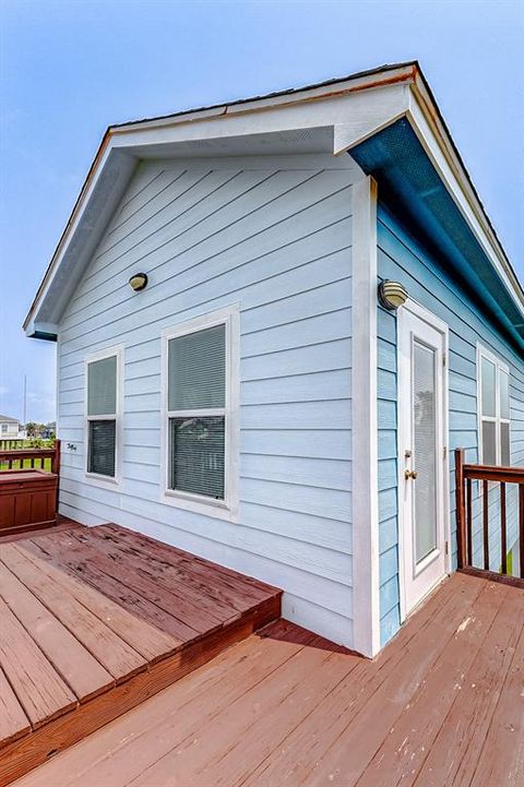 A home in Crystal Beach