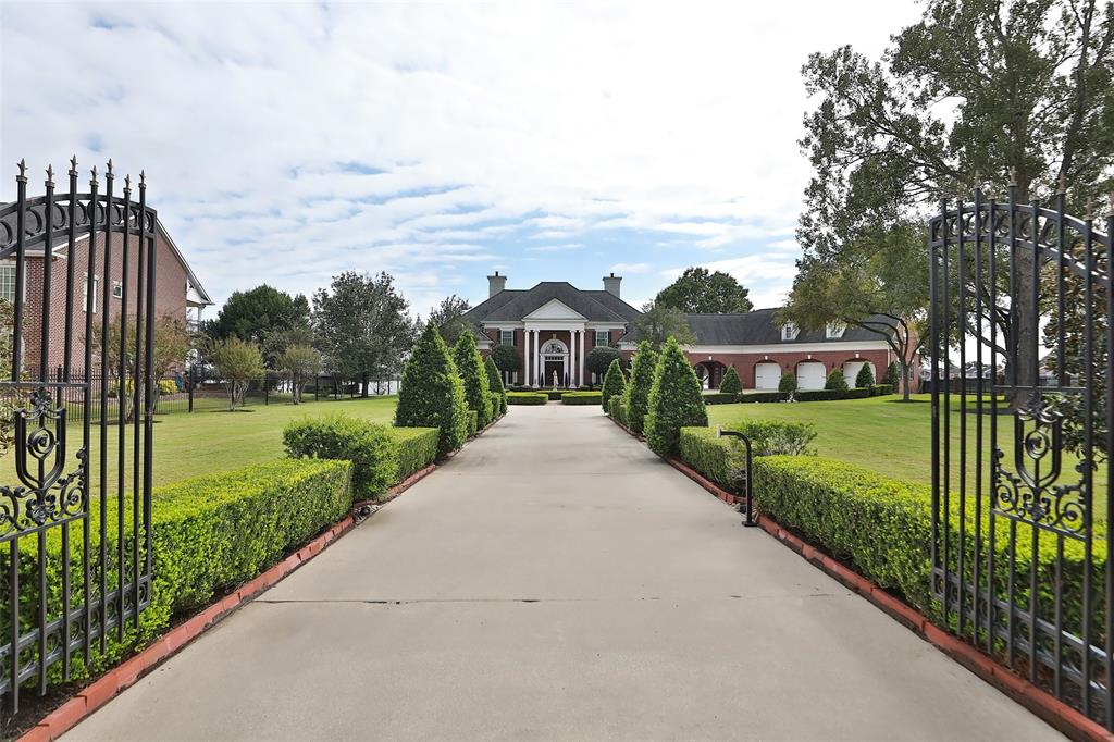 39 La Jolla Circle
