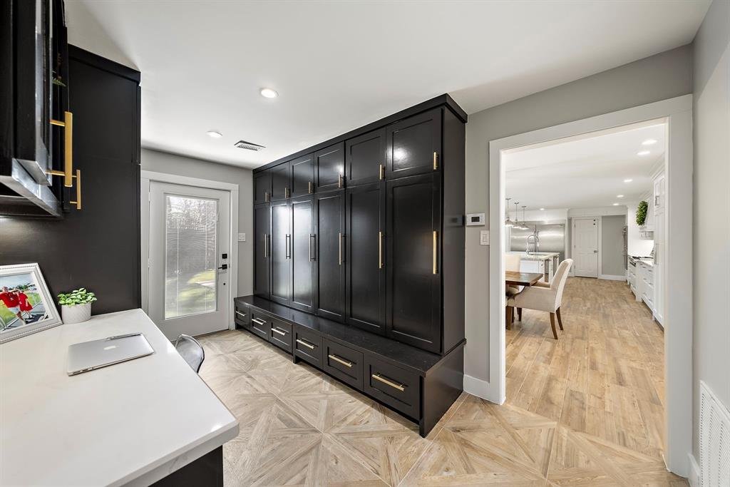 8912 Chatsworth Drive, Houston, Texas image 21