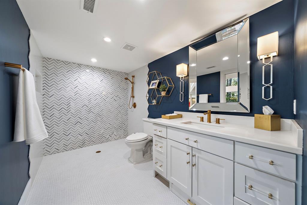8912 Chatsworth Drive, Houston, Texas image 27