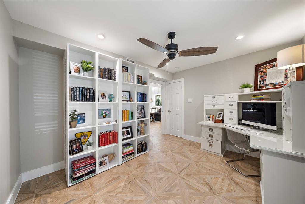 8912 Chatsworth Drive, Houston, Texas image 26