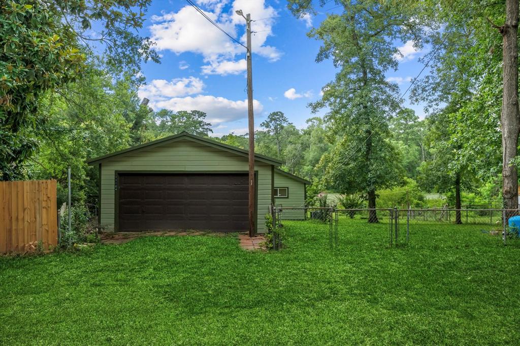 11104 Quinlan North Lake Drive