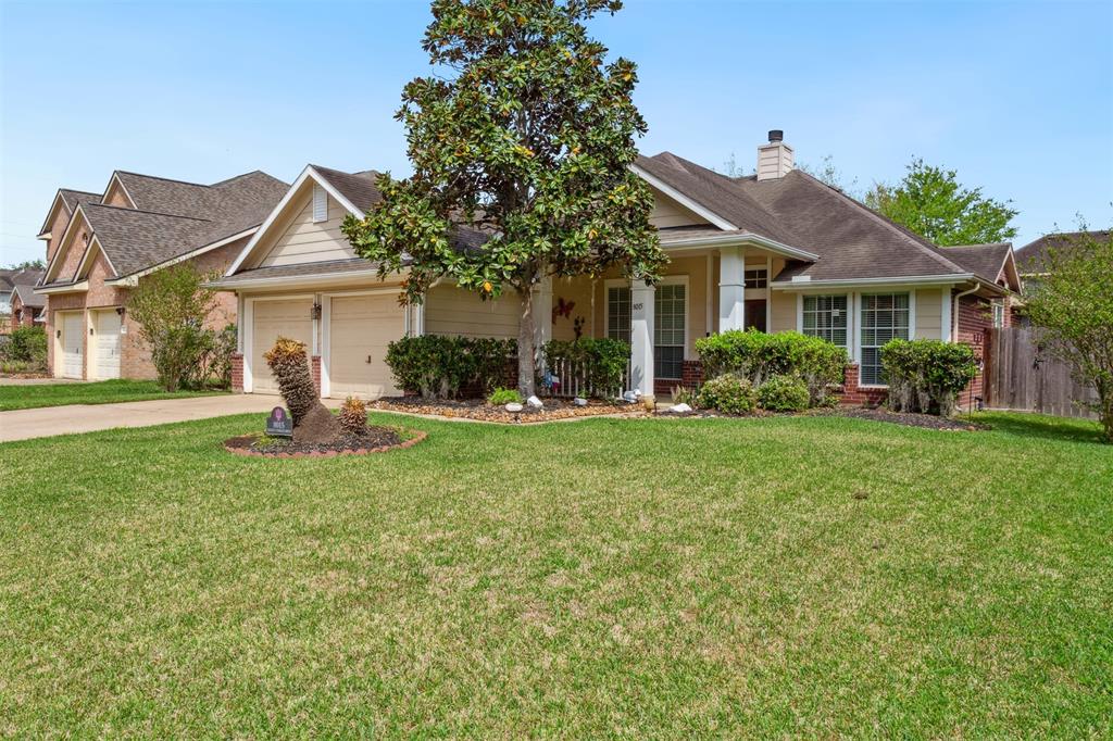 8015 Hidden Terrace Drive, Sugar Land, Texas image 2