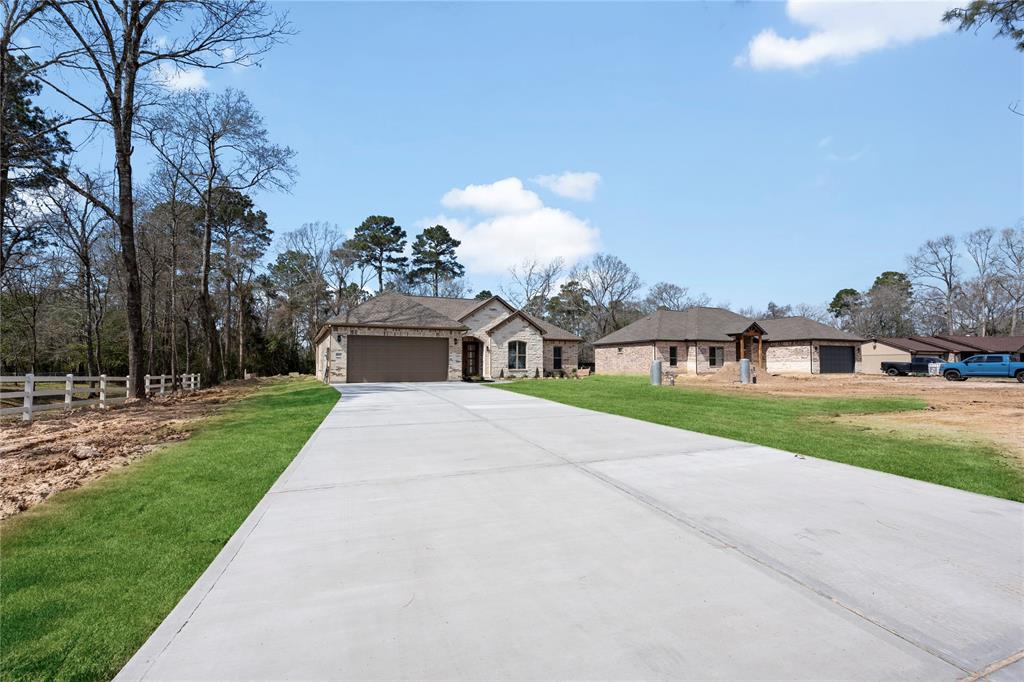 1918 Road 66122, Dayton, Texas image 2