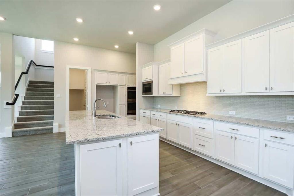 7075 North Lake Clopton Dr, Montgomery, Texas image 5